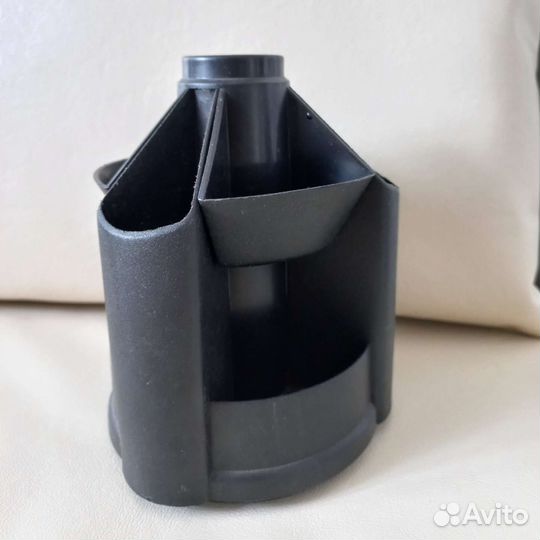 Крутящаяся подставка для канцелярии