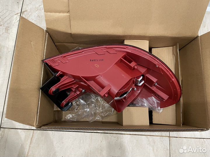 Фонарь задний правый (Volkswagen Tiguan)