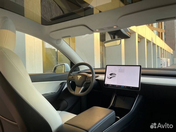 Аренда Tesla Model Y Perfomance White