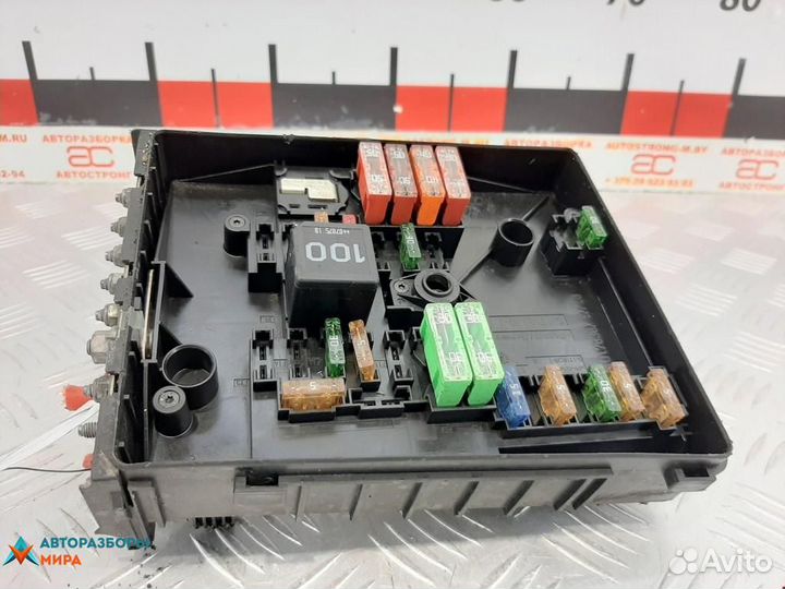 Блок предохранителей Volkswagen Golf 5 2007