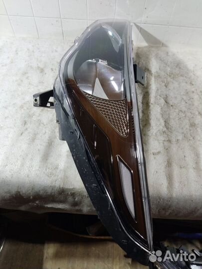 Фара галоген передняя левая Hyundai Solaris 2