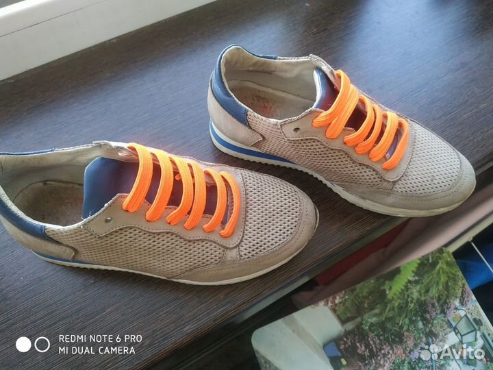 Кроссовки р.32