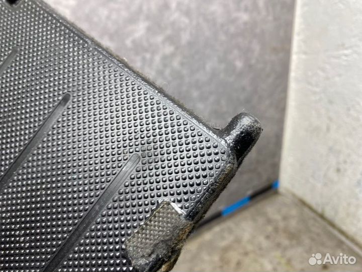 Пол багажника Kia Sorento XM FL 2.4 G4KE аt 2015