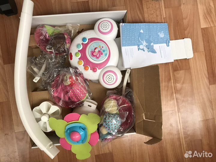 Мобиль на кроватку тини love