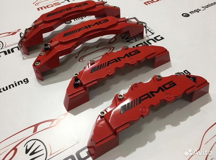 Накладки универсальные на Мерседес амг красные