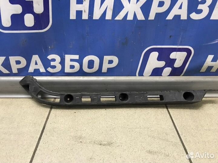Направляющая бампера задняя правая Chevrolet Cruze