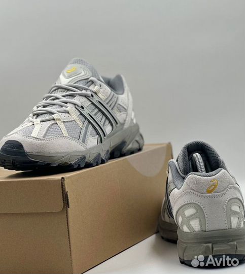 Стильные Asics Sonoma