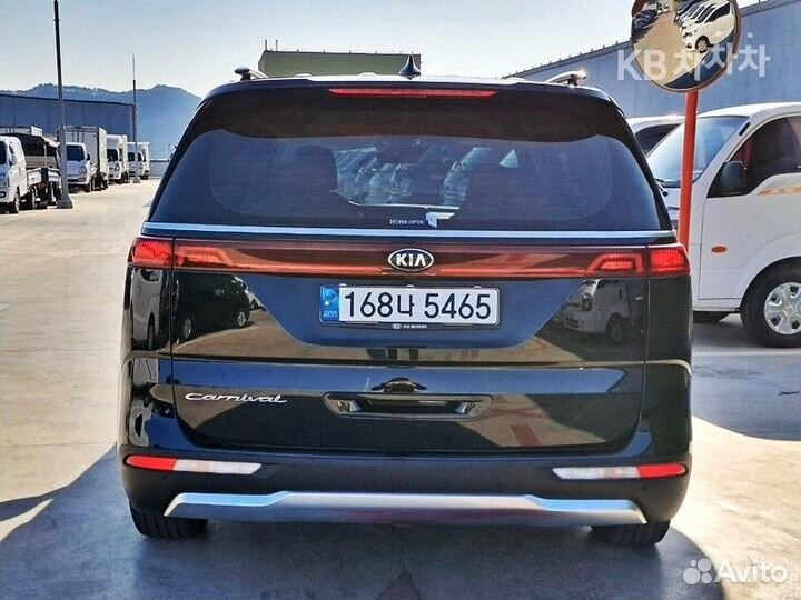 Kia Carnival 2.2 AT, 2021, 35 000 км