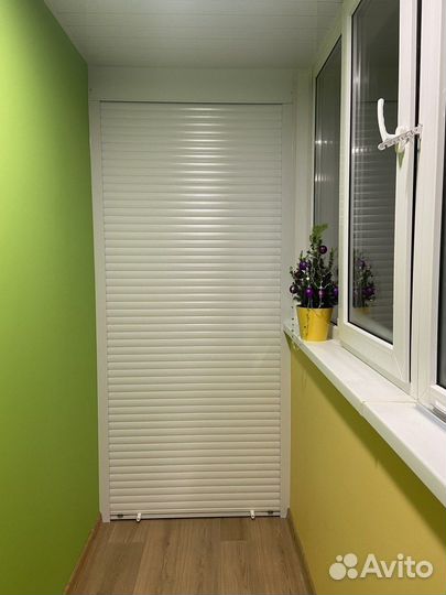 Шкаф с рольставнями на балкон на заказ с доставкой
