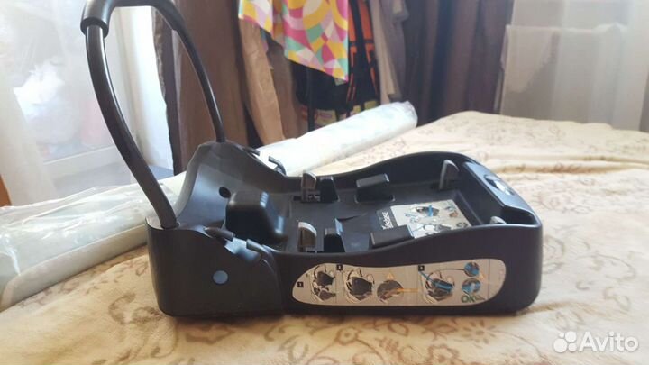 Автокресло 0+ bebe confort streety fix с базой