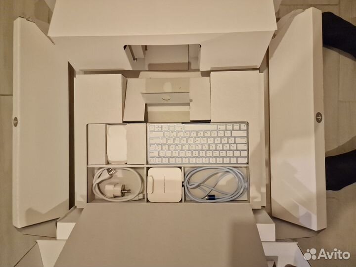 Apple iMac 24 m1 8 256