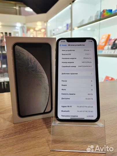 iPhone Xr, 64 ГБ