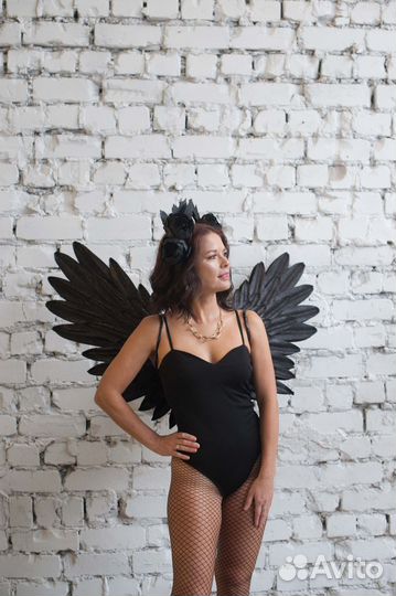 Крылья ангела черные