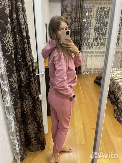 Спортивный костюм