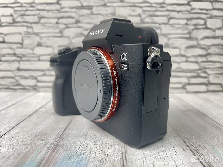 Зеркальный фотоаппарат sony