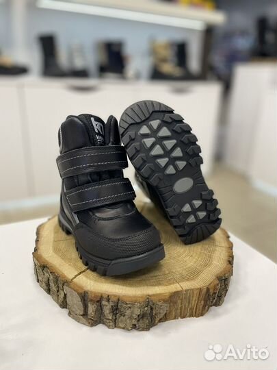 Ботинки зимние из натуральной кожи новые