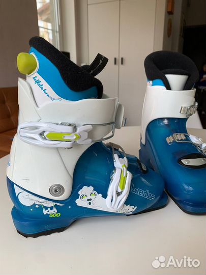 Горные лыжи детские, ботинки, шлем горнолыжный