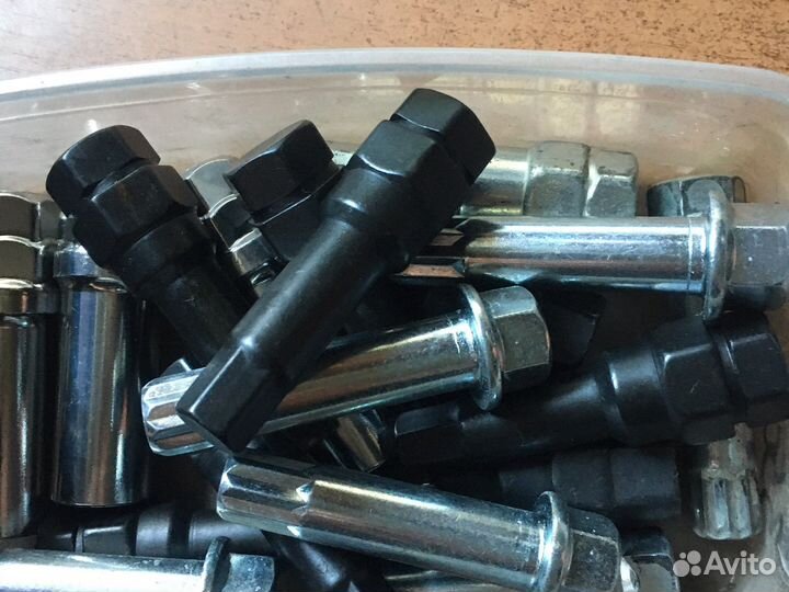 Гайка колёсная М14х1,5 Внутренний