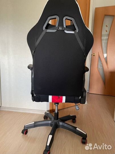 Кресло игровое компьютерное