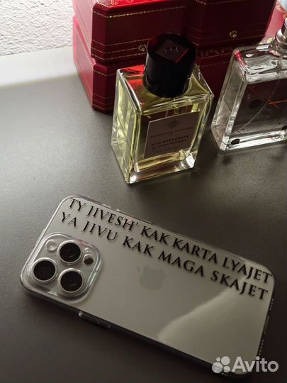 Чехлы на телефон