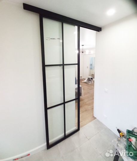 Перегородка подвесная раздвижная