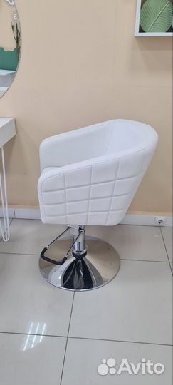 Парикмахерская мебель