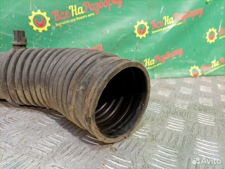 Патрубок воздушного фильтра Ford Mondeo 1