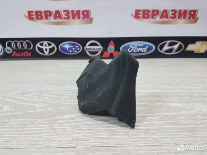 Пыльник крыла передний левый Bmw 5-Series F10