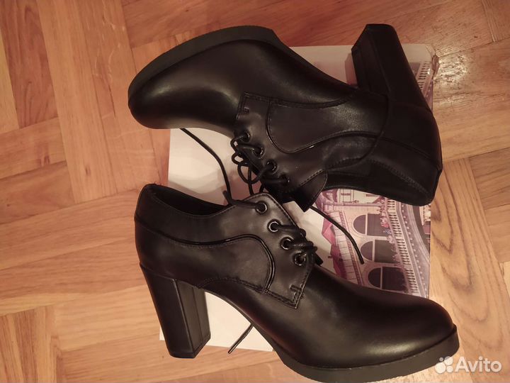 Полуботинки новые