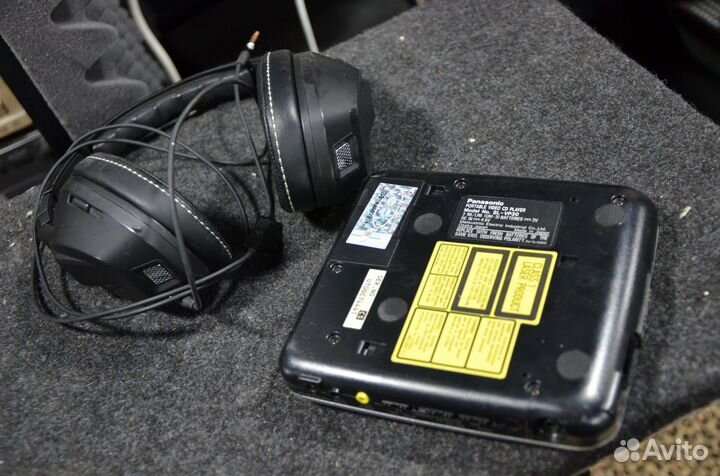 CD & VCD плеер Panasonic SL-VP30 + наушники