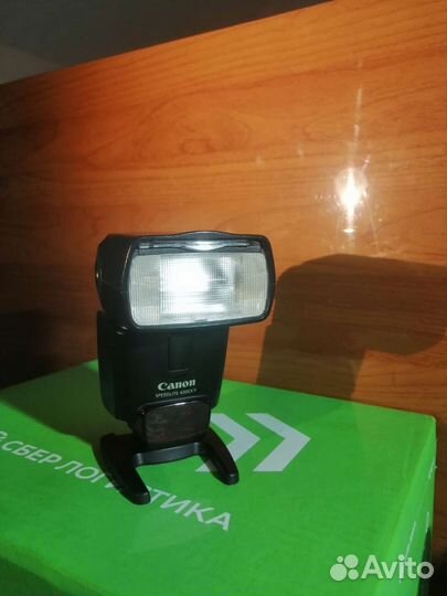 Вспышка Canon Speedlite 430 EX II