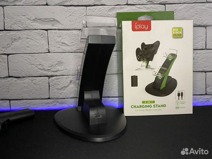 Зарядка для геймпадов xbox series + 2 акб