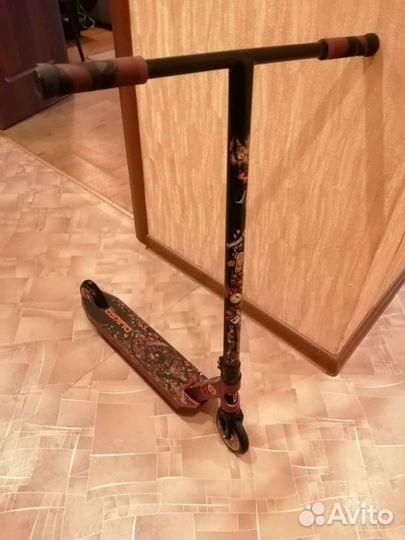 Самокат трюковый