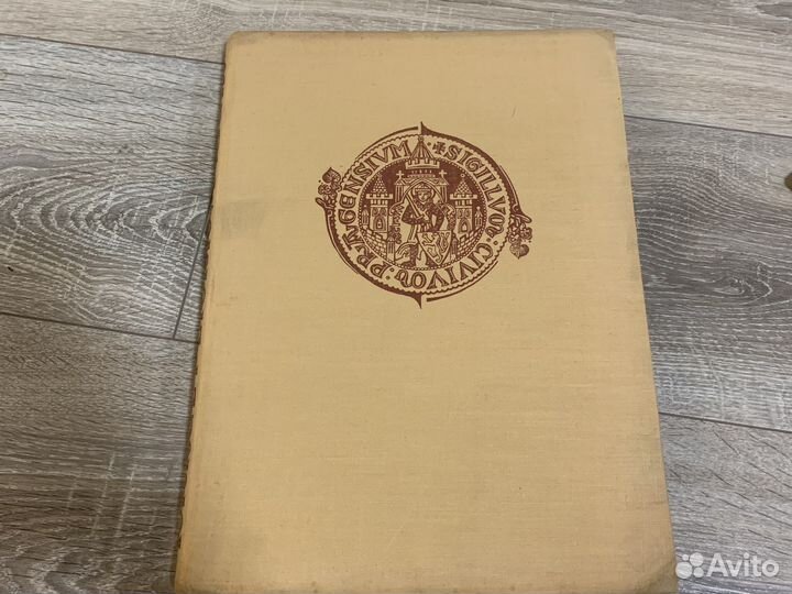 Книга прага в фотографиях 1956