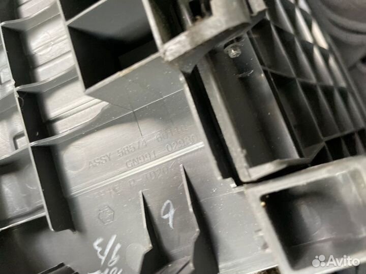 Накладка пола багажника Toyota Land Cruiser 200