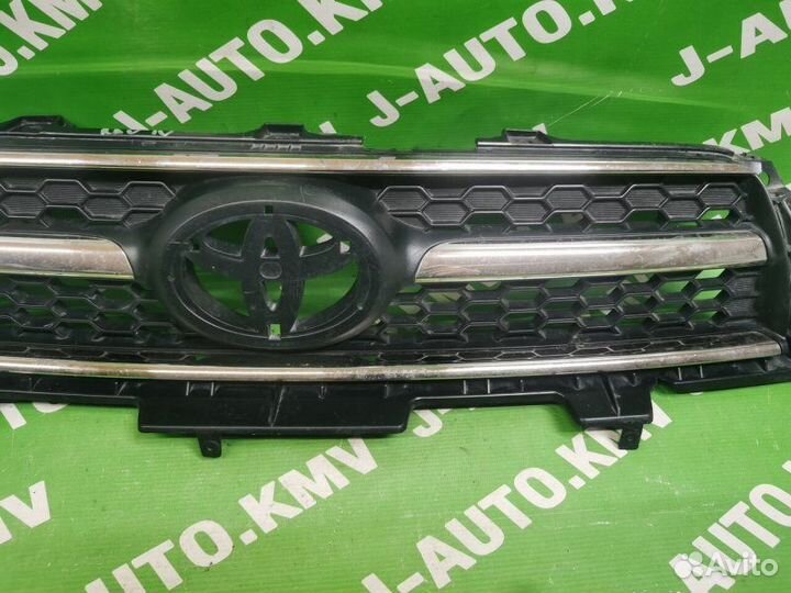 Решетка радиатора Toyota Rav4 XA30