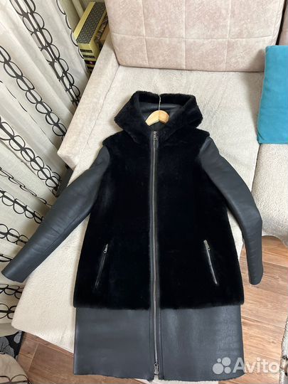 Дубленка натуральная женская с капюшоном