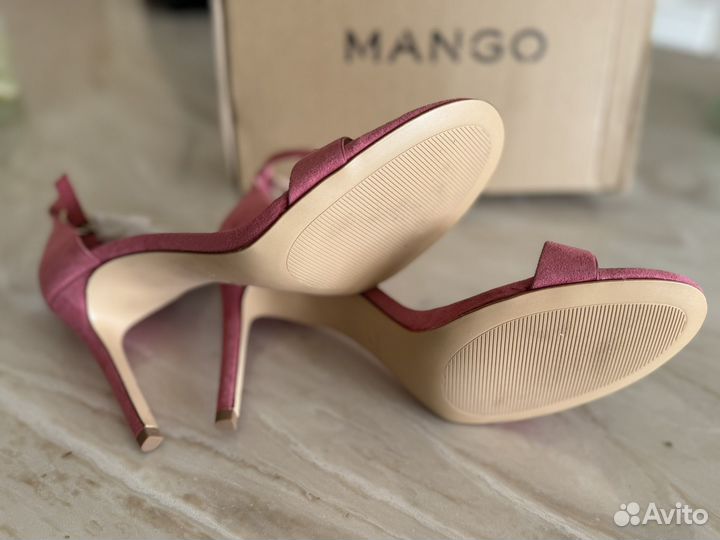 Босоножки розовые Mango 40