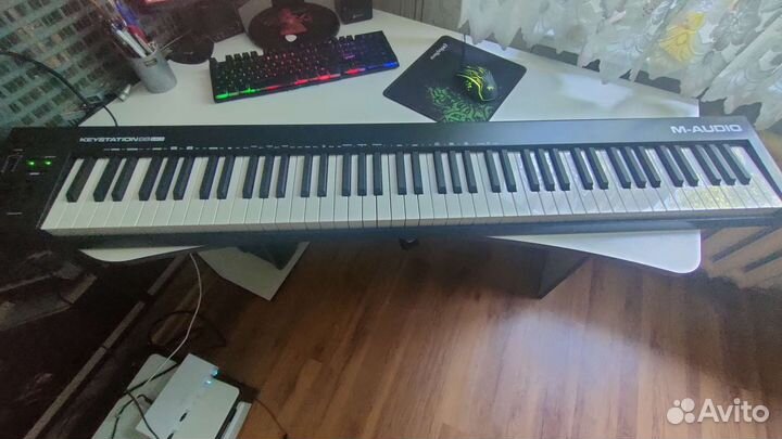 Midi клавиатура M Audio keystation 88 mk3