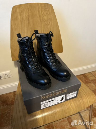 Ботинки женские 38