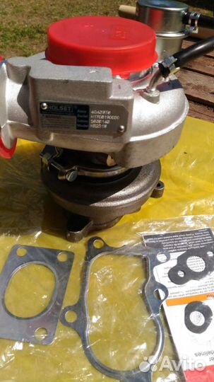 Турбокомпрессор Holset HE221W 4043978 новый