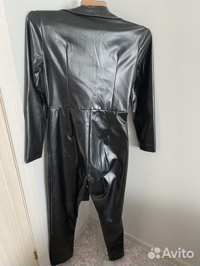 Комбинезон из экокожи