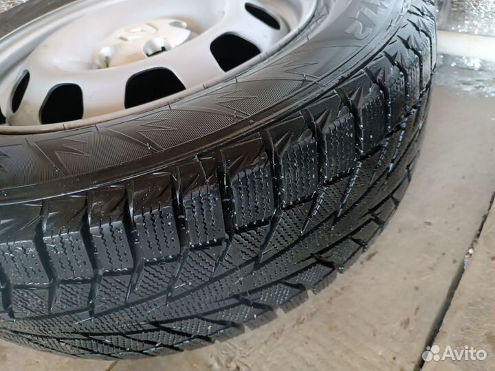 Hankook Winter I'Cept Evo 215/65 R16