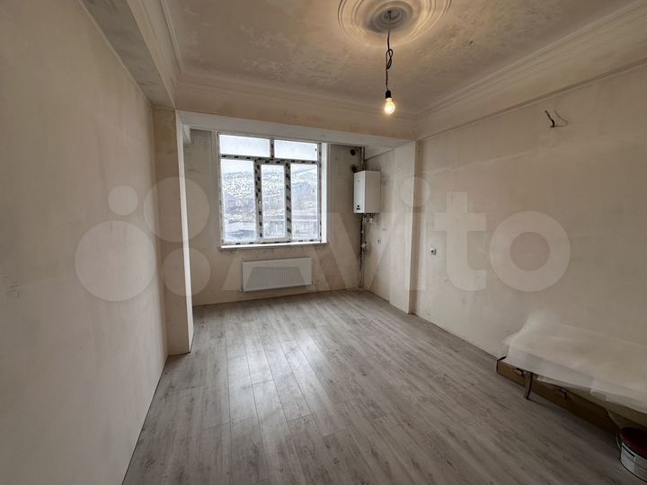 2-к. квартира, 74 м², 6/10 эт.