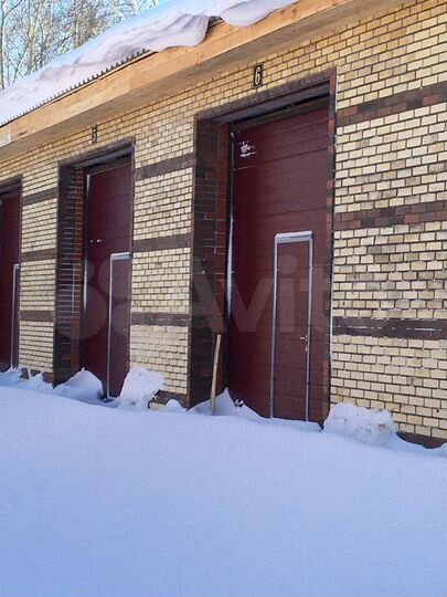 Гараж, > 30 м²