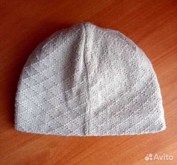 Фирменная женская шапка Reebok. Новая