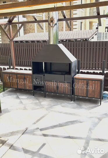 Мангальный комплекс с зонтом в помещение