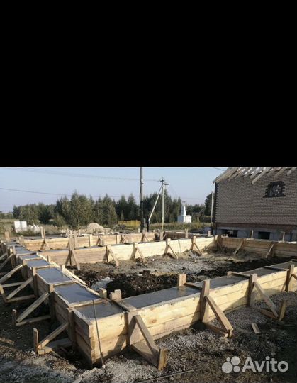 Бригада строителей