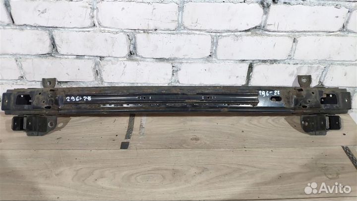 Усилитель переднего бампера от Hyundai Santa Fe