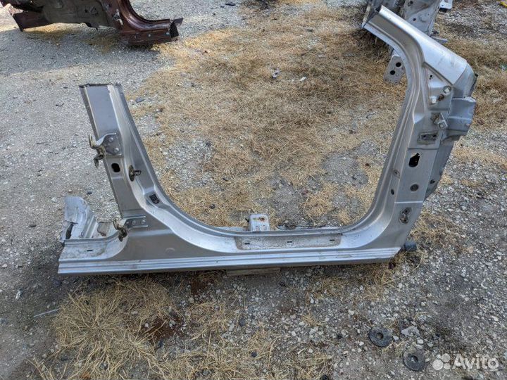 Порог со стойкой правый Hyundai Getz G4EA 2005